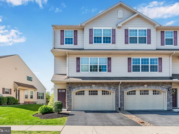 121 Needlewood Dr, Harrisburg, PA 17112