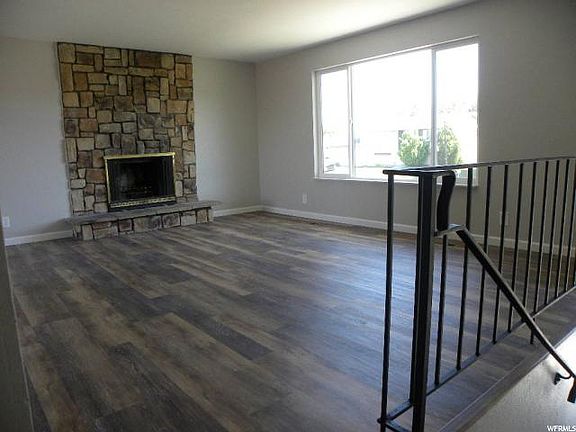 3rd image of 4348 W Benview Dr