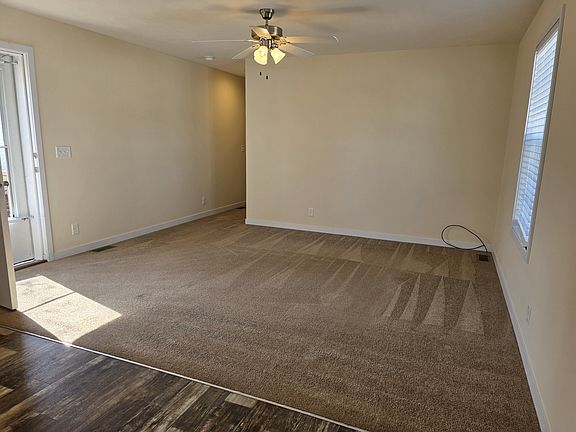 3rd image of 2737 Loch Lomond Dr #334