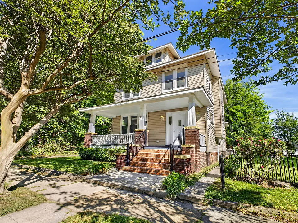 1008 Grayson St