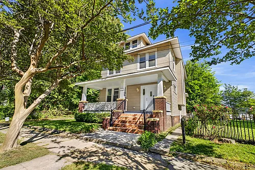 1008 Grayson St Photo 1
