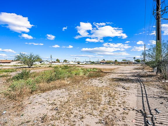 2nd image of 764 W BROADWAY Road #2