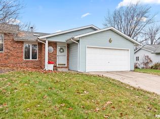 117 Calvin Ave, Springfield, IL 62704