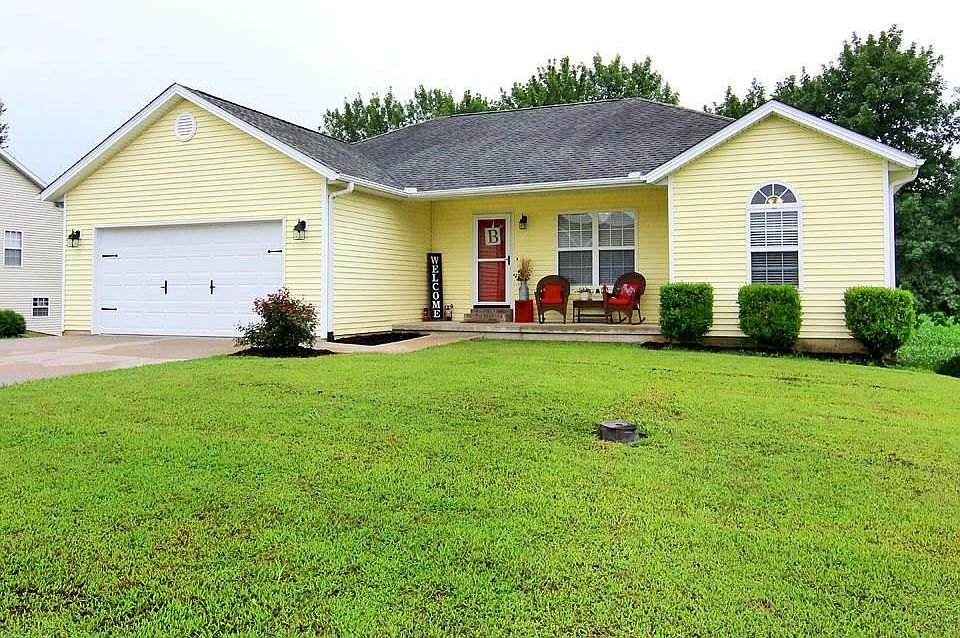1st image of 575 Oak Meadow Dr