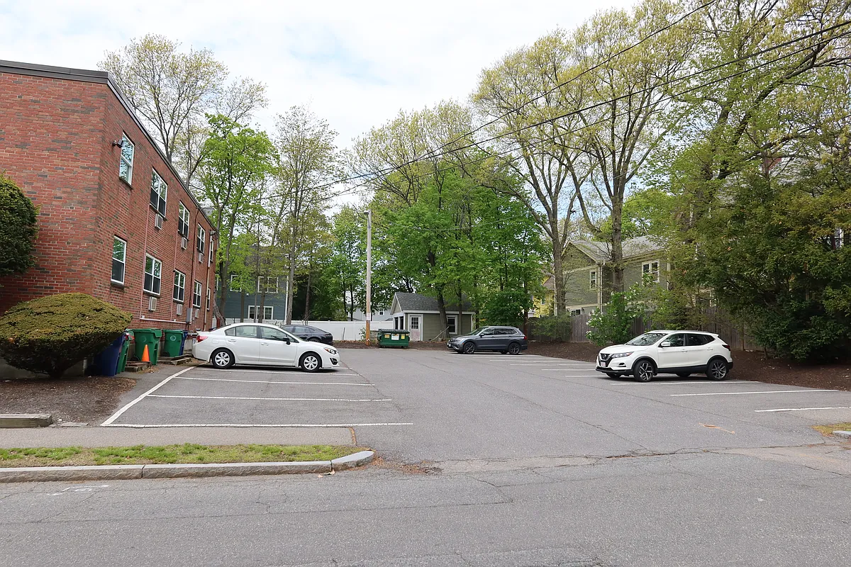 Building Photo - 101 Walker St #C4