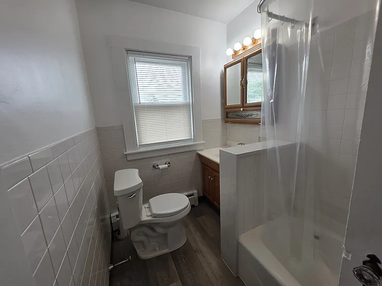 219 Market St #2 — Photo 7