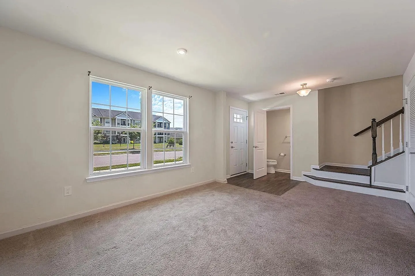 3 bed, 2000 sqft, $2,600 — Photo 3