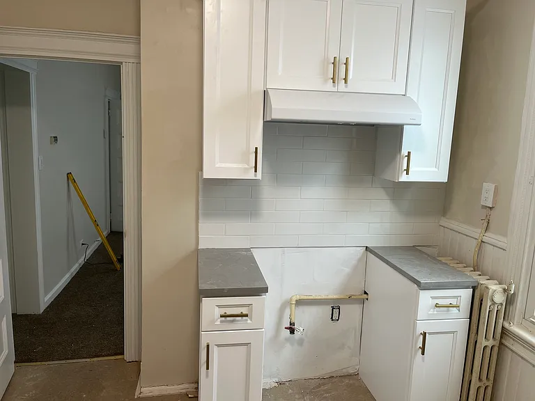 101 Shepard Ave #2 — Photo 2