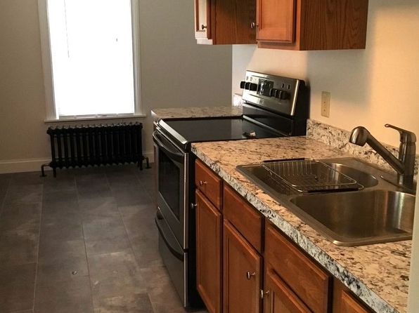 253 E Main St APT C