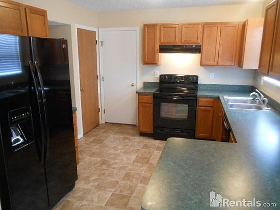 4th image of 1511 Autumn Dr