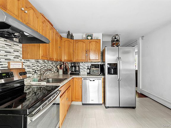 2nd image of 12 Lakeview Drive