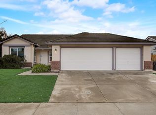 932 Lake Canyon Ave, Galt, CA 95632