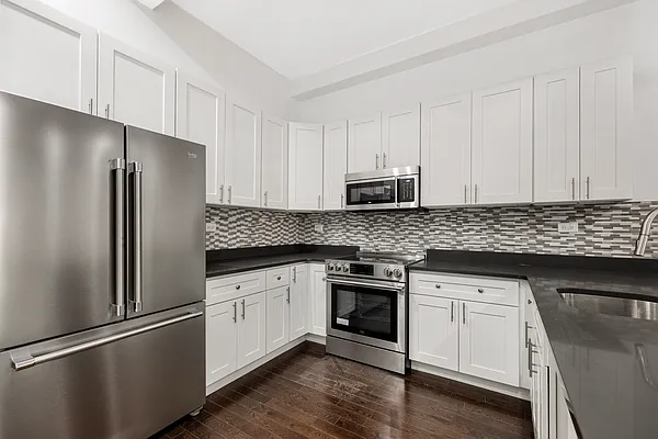 Rented by Compass | media 26