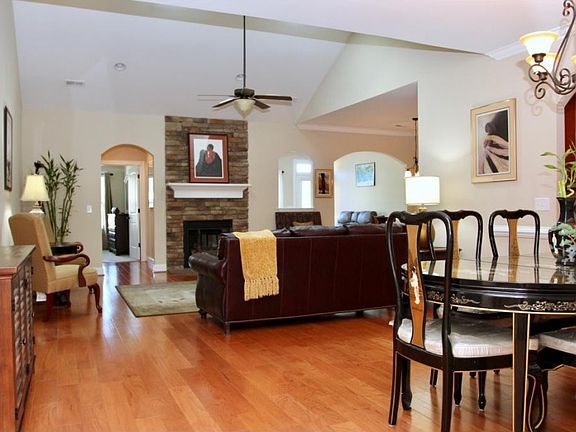 2nd image of 1907A N Whisper Lake Dr