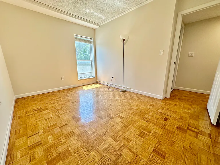 44 Broadlawn Park — Photo 17