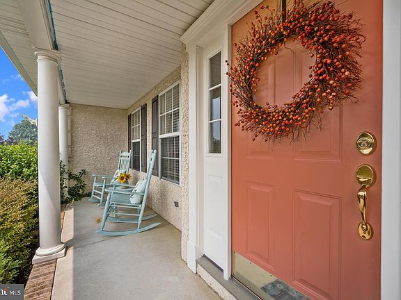 4th image of 105 Marley Rd