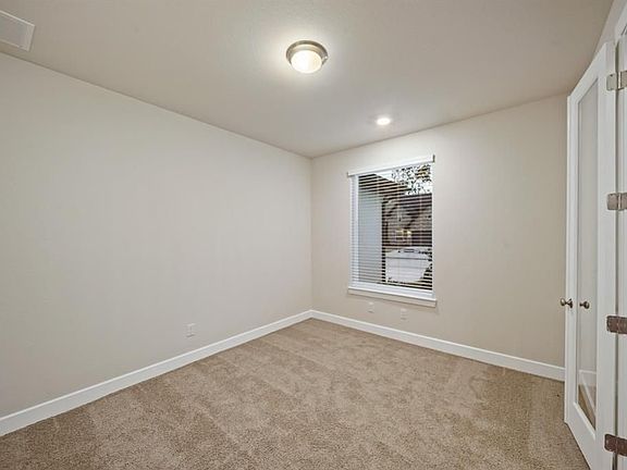 4th image of 4919 Sabine Terrace Dr