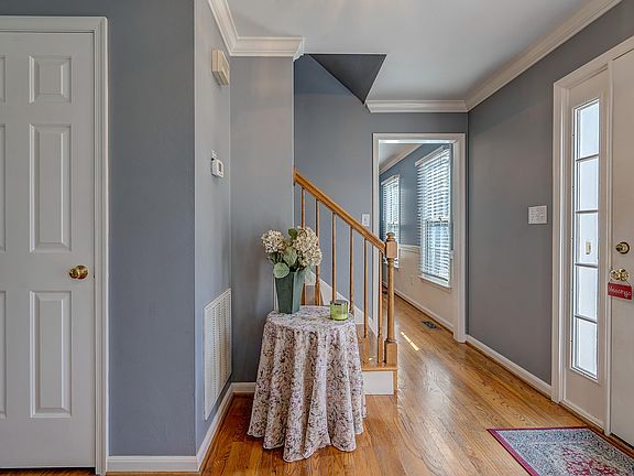 4th image of 4314 Kings Court Dr