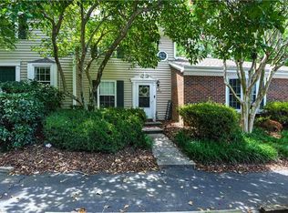 2667 Cottage Pl, Greensboro, NC 27455