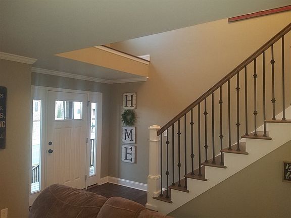 5th image of 205 Stonebridge Ln NE