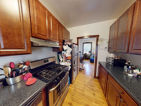 2nd image of 2130 W Berteau Ave #9f066bc64