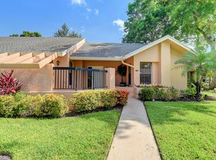 10952 Lake Front Pl, Boca Raton, FL 33498