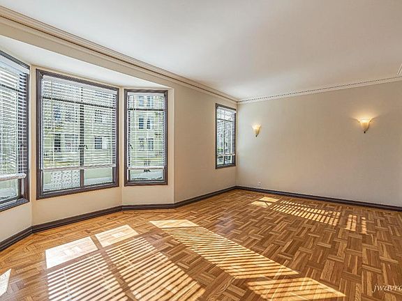 2nd image of 3650 Fillmore St APT 102