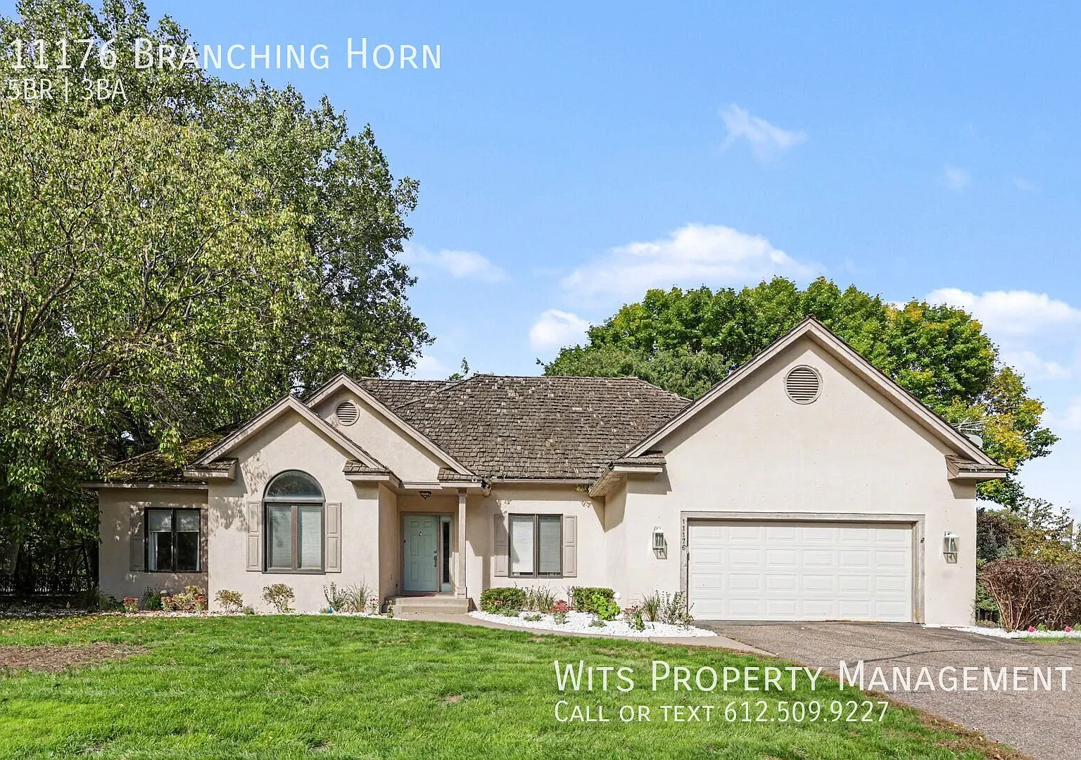 Spacious and Welcoming 5-Bedroom Home — Photo 1