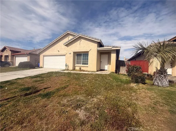 11648 Dos Palmas Rd, Victorville, CA 92392