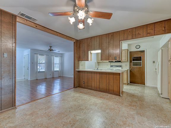 3rd image of 6327 BALKY ST