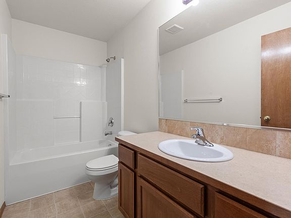 2nd image of 3622 S Old Schafer Ln