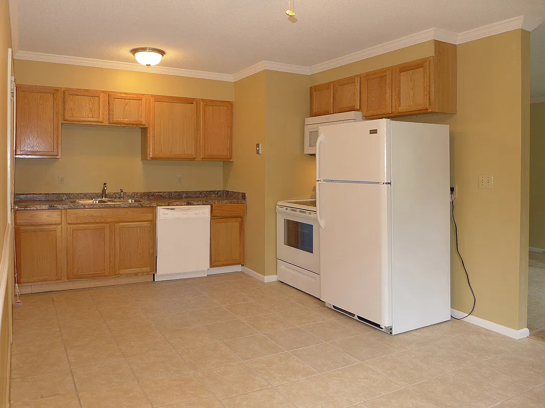 3 bed, 1125 sqft, $1,895 — Photo 4