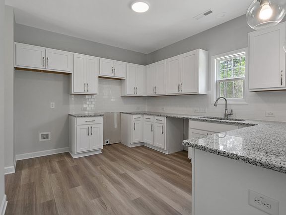 4th image of 5533 Tall Timbers Dr