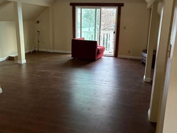 4th image of 1377 W 23rd St