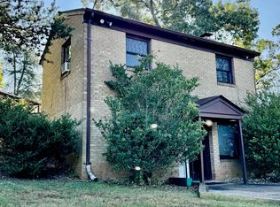 1108B Shaker Woods Rd #B, Herndon, VA 20170