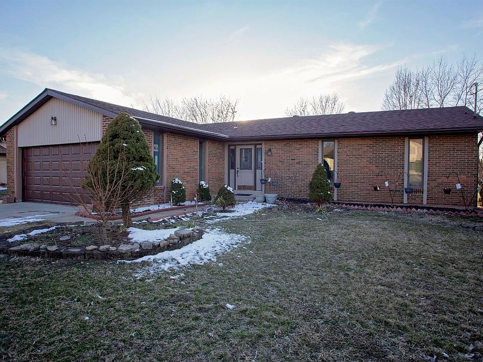 1st image of 5841 Gilmore Dr