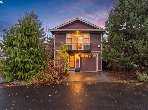 1701 Sunderland Ln, Hood River, OR 97031