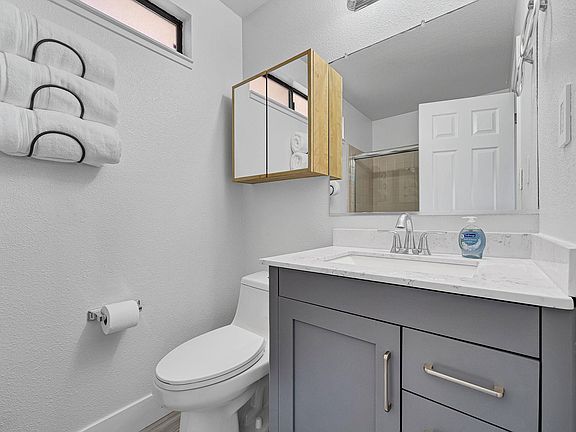 5th image of 4864 Tuolumne Ct