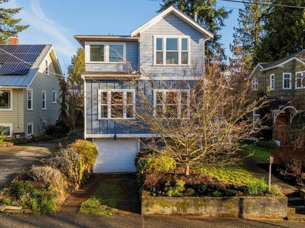 1026 NE 90th Street, Seattle, WA 98115