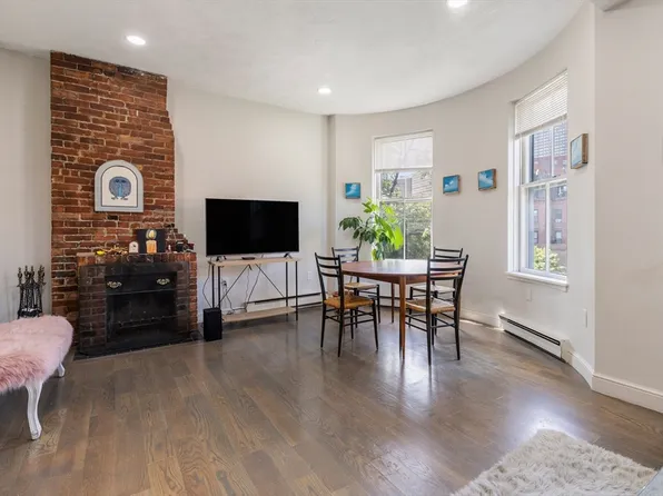 142 Chandler St APT 4, Boston, MA 02116