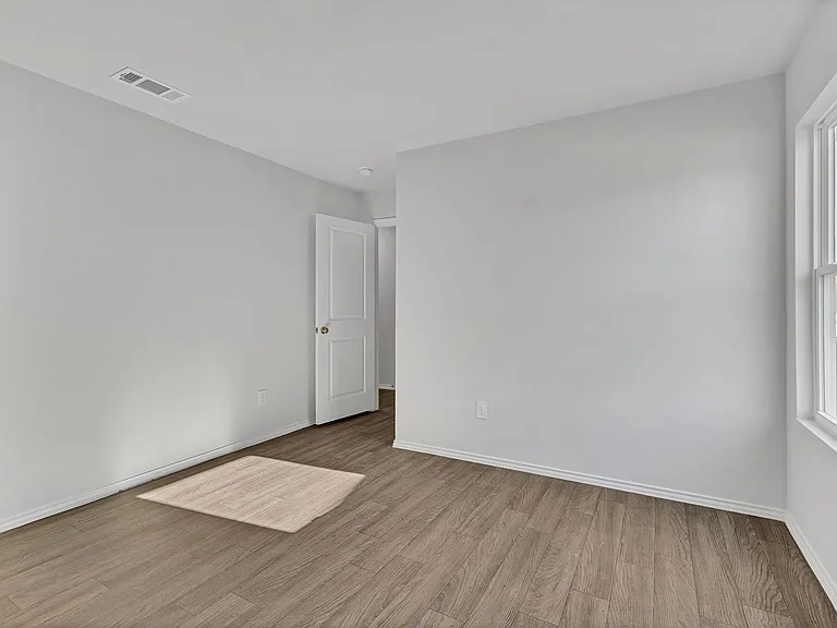 332 Azalea Trl — Photo 16