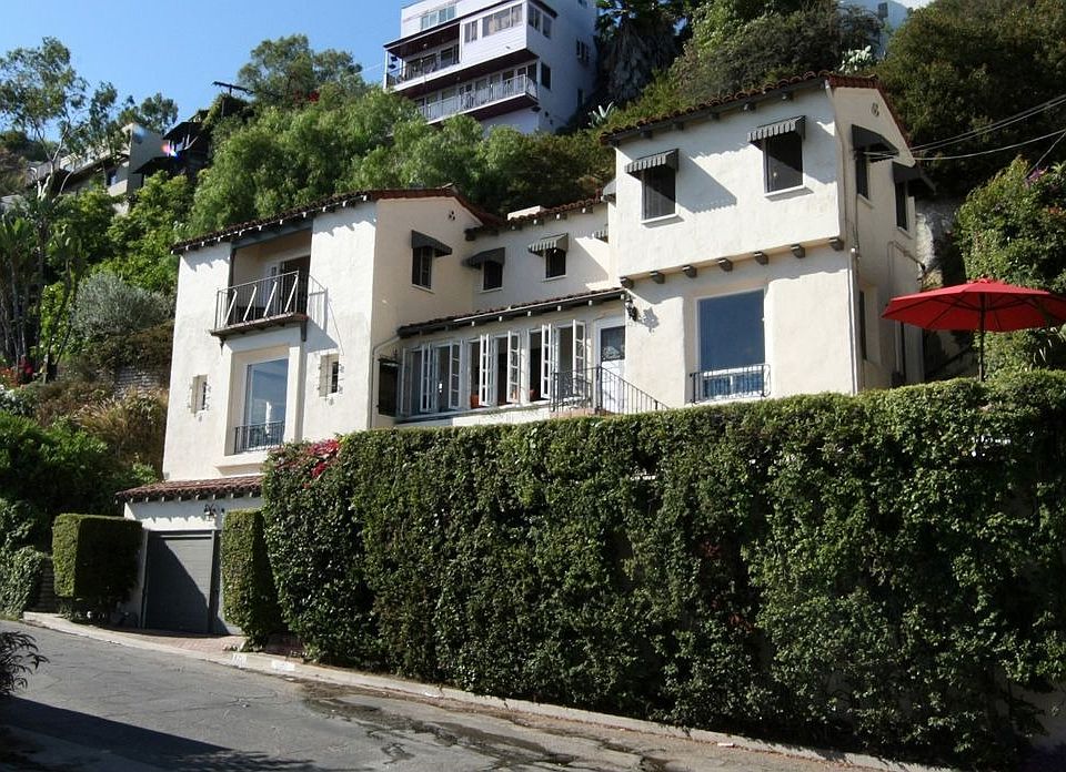 1st image of 8251 Hollywood Blvd