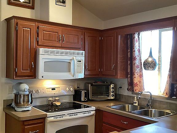5th image of 400 N Plaza Dr #119