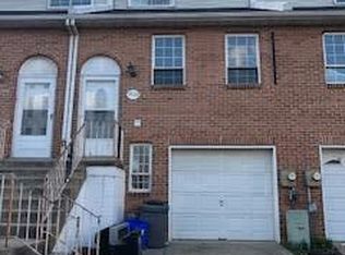 9922 Crestmont Ave, Philadelphia, PA 19114