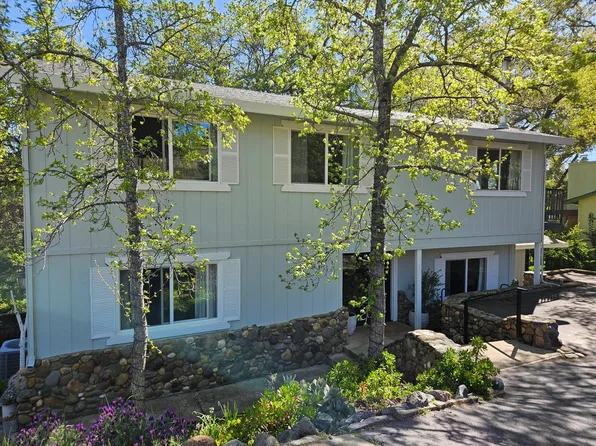 2526 Knollwood Dr, Cameron Park, CA 95682