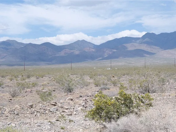 1831 E Parque Ave, Pahrump, NV 89060