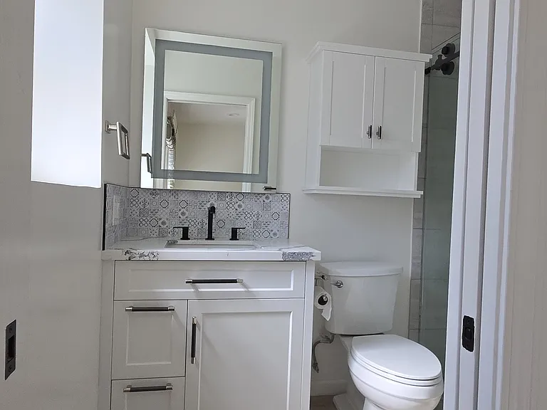 11940 Weddington St #16 — Photo 32