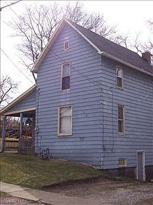 3rd image of 223 Mills St