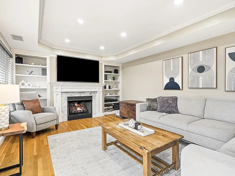 80 3rd Ave — Photo 31