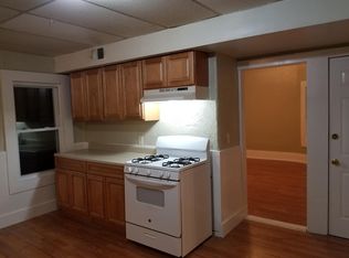 690 N Montello St #1W, Brockton, MA 02301